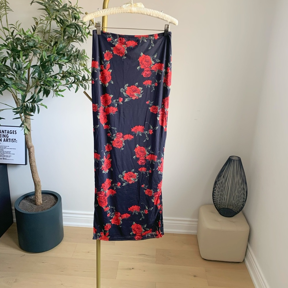 Urbanic Black Rose Floral Mesh Maxi Skirt Size S